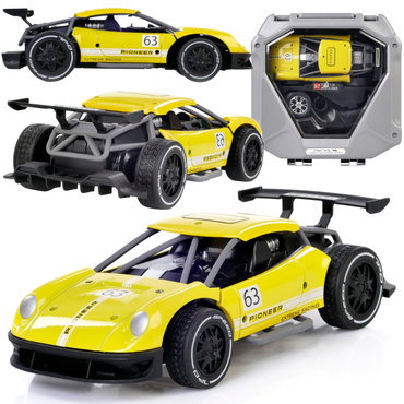 AUTO WYŚCIGOWE SAMOCHÓD STEROWANY METALOWY RC AKUMULATOR W WALIZCE ŻÓŁTY