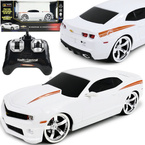 AUTO ZDALNIE STEROWANE CHEVROLET CAMARO SAMOCHÓD RC NA PILOTA ŚWIATŁO 1:24