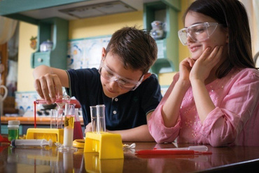 Clementoni  DOŚWIADCZENIA CHEMICZNE Mały Chemik 