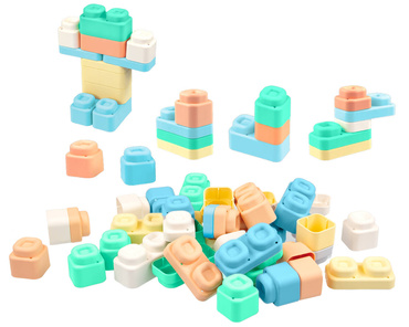 MIĘKKIE KLOCKI SENSORYCZNE ZESTAW 24el PLAY SQUISH MOCHTOYS polskie