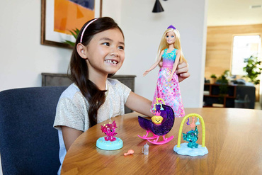 BARBIE LALKA KSIĘŻNICZKA BAŚNIOWE PRZEDSZKOLE 
